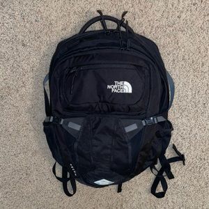 North Face Recon Backpack - Black